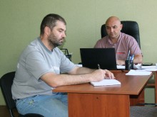 Учасники заходу під час наради
