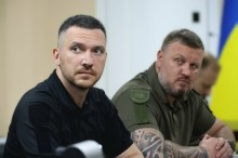 Представники правоохоронних органів беруть участь в засіданні Ради оборони Донеччини.
