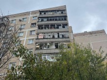 Пошкоджені ворожим обстрілом багатоповерхові будинки