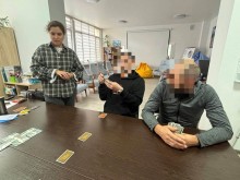 Фахівці Центру життєстійкості "Мангуш" проводять заняття з ігротервпії для військових у госпіталі