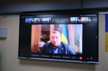 Представник адміністрації Дніпропетровської області.