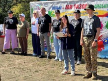Представники адміністрації санаторно-оздоровчого центру «Смарагдове місто», Донецької облдержадміністрації та Курахівської міської військової адміністрації на урочистому закритті патріотичної таборової зміни «Ми разом»
