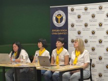 Центр зайнятості Донецької області консультує учасників заходу