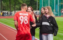 Молодь бере участь у спортивному заході