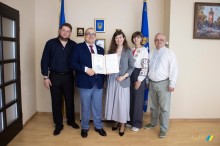 Колектив ДонНУ імені Василя Стуса під час вручення Грамоти Верховної Ради України за заслуги перед Українським народом.