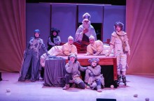 Фрагмент вистави – Святий Миколай зі Сніговиками