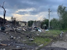 Зруйновані будинки після ворожого обстрілу