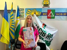 Переселенка з Донеччини отримала гігієнічні вироби для малюка у гуманітарному центрі «Мій Часів Яр у Києві»