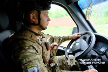 Поліцейський за кермом