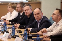 Представники громад Донеччини беруть участь у обговоренні