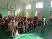 Учасники обласного військово-патріотичного вишколу "Незламний воїн" на тренінгу з протидії насильству у сім'ї