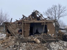 Зруйнований будинок після ворожого обстрілу