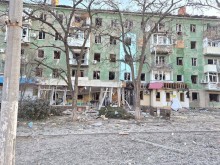 Пошкоджені будинки після ворожого обстрілу