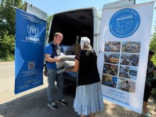 Мешканці Донецької області, які постраждали внаслідок обстрілів, отримали від Громадської організації «ПРОЛІСКА» ковдри та інші непродовольчі товари.