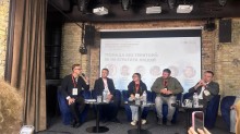 Панельна дискусія №3 "Громада без території: як не втратити людей"