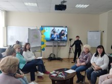 Педагоги шкіл Донецької області на тренінгу з теми "Життя в балансі"
