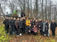 Учасники заходу відвідують місце проведення таборів