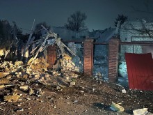 Зруйнований будинок після ворожого обстрілу