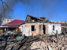 Пошкоджені будинки після ворожого обстрілу у Слов'янську