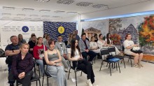 Учасники заходу слухають про особливості вступу до ЗВО