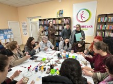 Іван Вербицький у релокованій бібліотеці Курахівської громади
