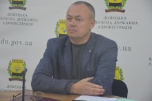 Ігор Бойко заступник голови Донеччини на нараді, уважно слухає.