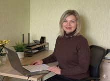 Ольга Ковальова за ноутбуком долучилась до заходу