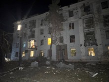 Пошкоджений ворожою авіабомбою будинок