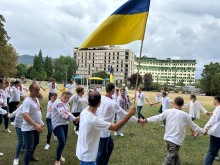 Вихованці Дружківського дитячого будинку-інтернату водять хороводи під рідні мелодії