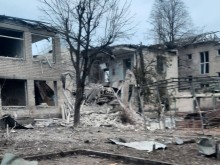 Зруйновані окупантами двоповерхові будівлі