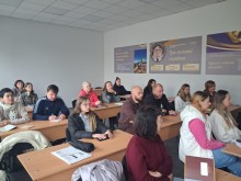 Слухачі опановують теоретичні знання