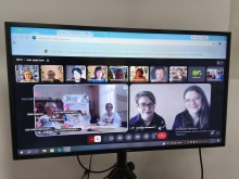 Учасники онлайн на моніторі