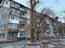 Пошкоджений будинок після вородого обстрілу