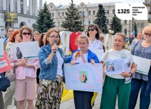 Акція на підтримку цивільних жінок в полоні