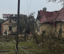 Зруйновані будинки після ворожого обстрілу