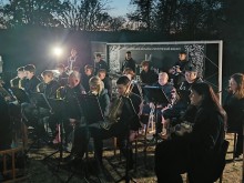 Виступ творчих колективів Бахмутського фахового коледжу культури і мистецтв імені Івана Карабиця під час військово-патріотичного вишколу «Воїн-Вовкулака».