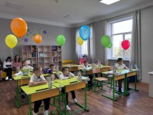 Учні Донеччини під час Першого уроку "Мова гідності - мова нескорених"