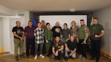 Групове фото ветеранів, представників влади, та членів родин Захисників України Олександрівської територіальної громади