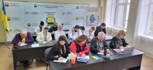 Освітяни Донеччини під час написання диктанту національної єдності