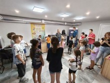 Учасники табору «ART-простір» разом з викладачами під час дозвілля