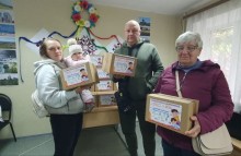Мешканці Донеччини отримали гуманітарну допомогу від БФ Братів Мкртчан в консультаційно-координаційному центрі підтримки населення Бахмутського району «Бахмутський район єднає» у м. Київ