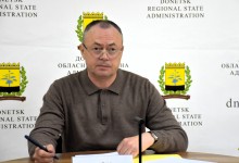 Ігор Бойко головує під час засідання комісії з визначення підприємств, установ і організацій, які є критично важливими