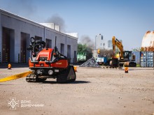 Робот Wolf R1. Спеціальна техніка для допомоги рятувальникам у ліквідації пожежі.