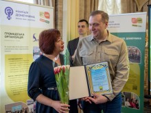 Олександр Шевченко вручає подяки