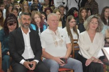 Урочисте відкриття нового навчального року в Бахмутському центрі профтехосвіти за участю учнів, педагогів і гостей.