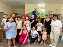 Молодь Бахмутського району взяла участь у пізнавально – розважальному заході «Троянди твого Я» з цікавою програмою, креативними завданнями, музикою та розвагами, гарним настроєм.