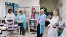 Наталія Адамова на фабриці "Валенсія" у Слов'янську
