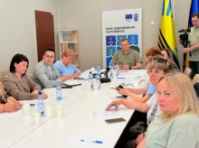 Загальне фото учасників заходу під головуванням Олександра Шевченко