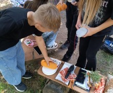 Учасники марафону під час екологічних майстер-класів
