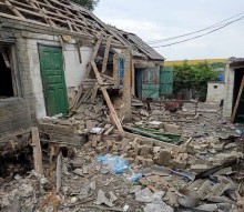 Зруйнований будинок після ворожого обстрілу